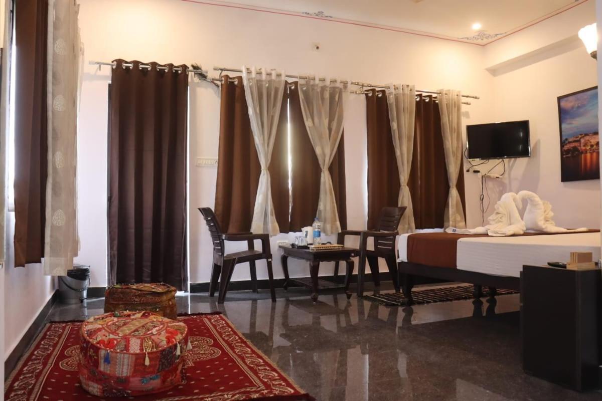 Hotel Shiv Palace Udaipur Eksteriør billede