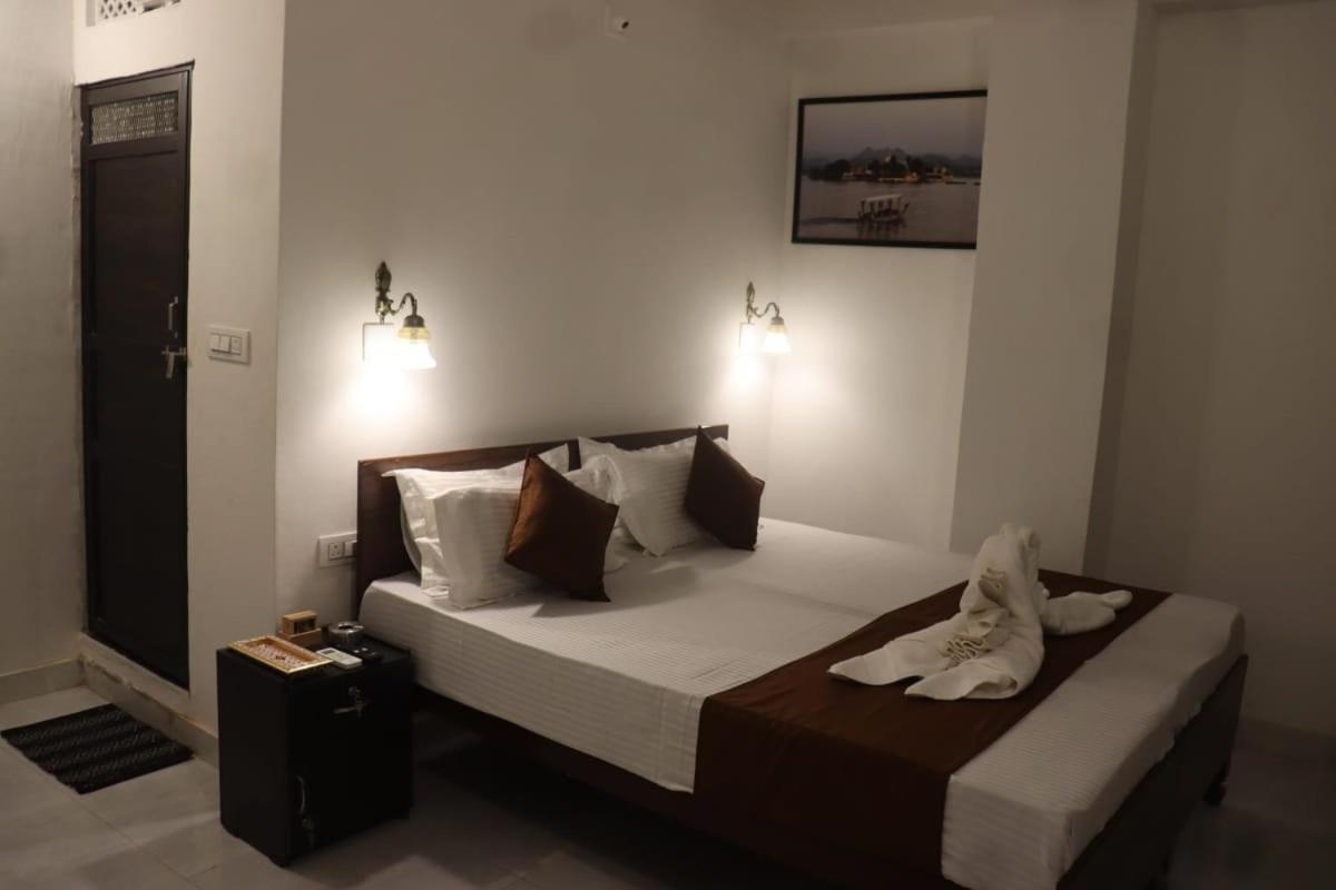 Hotel Shiv Palace Udaipur Eksteriør billede