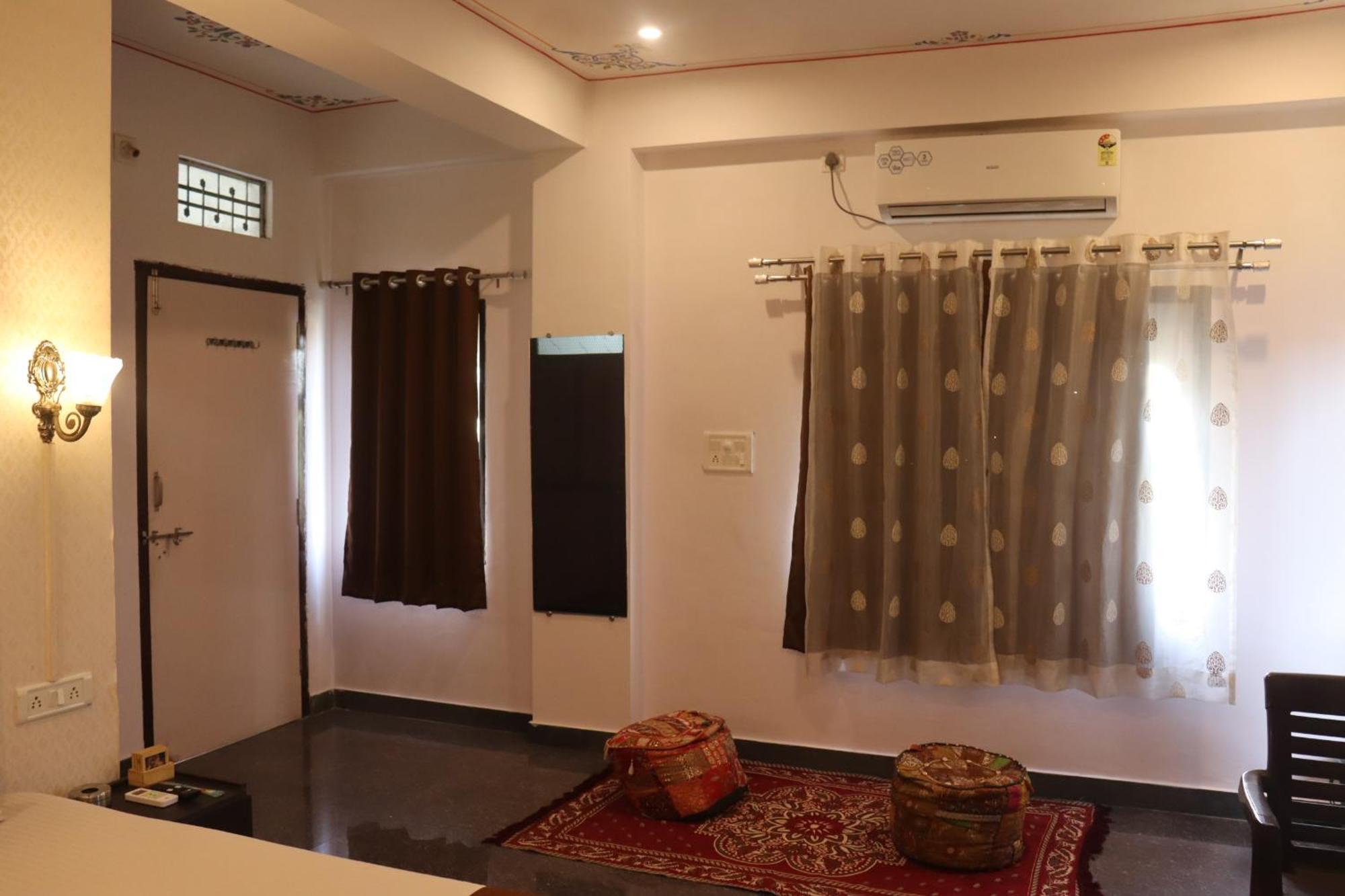 Hotel Shiv Palace Udaipur Værelse billede