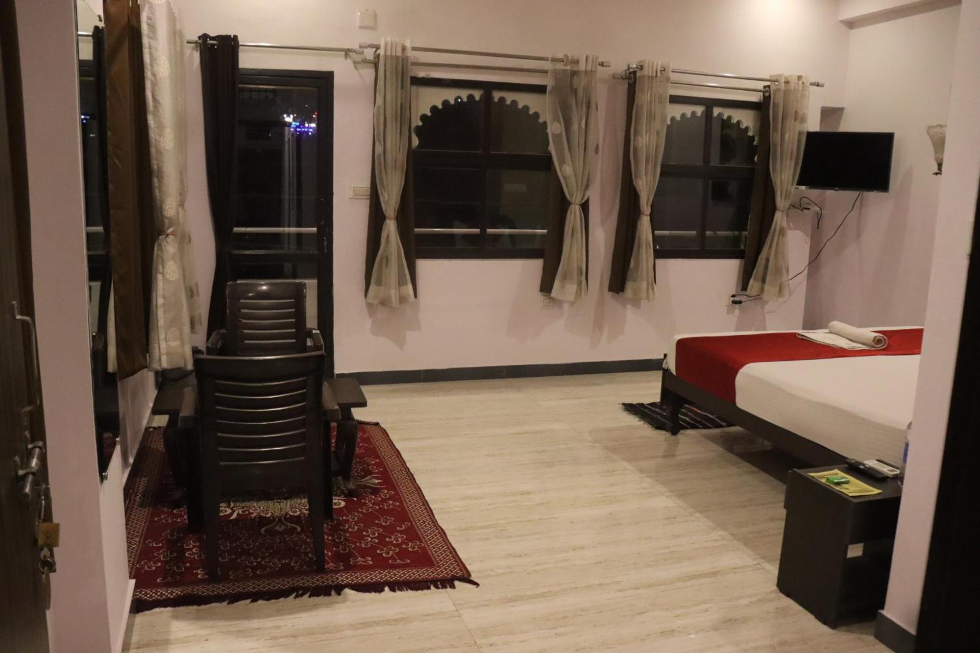 Hotel Shiv Palace Udaipur Værelse billede